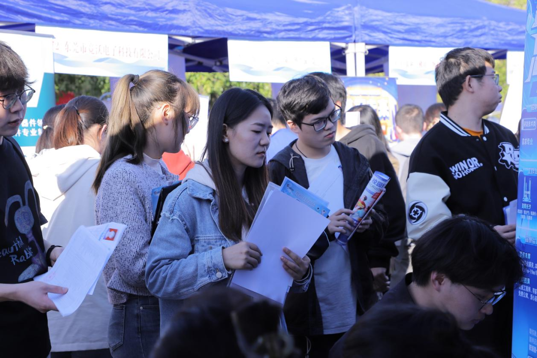 1700815516152465.png 640 (2).png